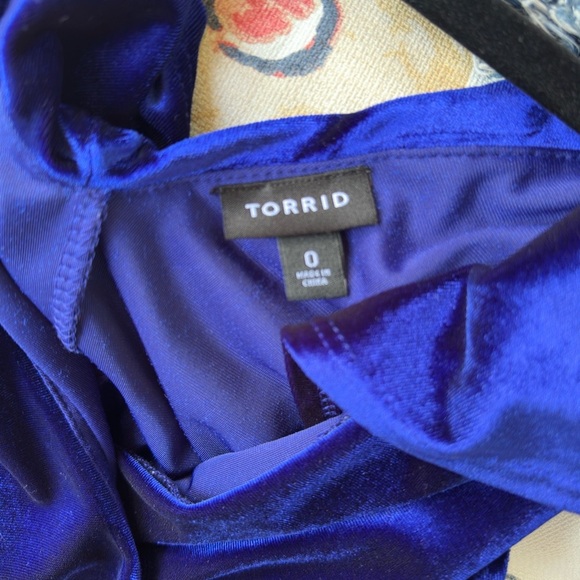 Torrid Royal Blue Asymmetrical Velvet Dress - Picture 2 of 10